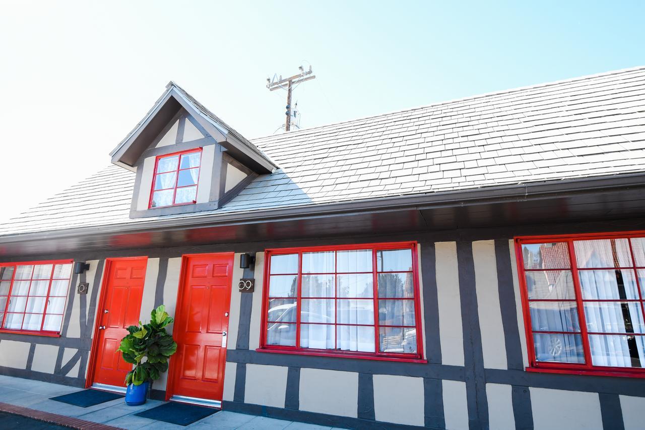 The Hamlet Inn Solvang Exterior photo
