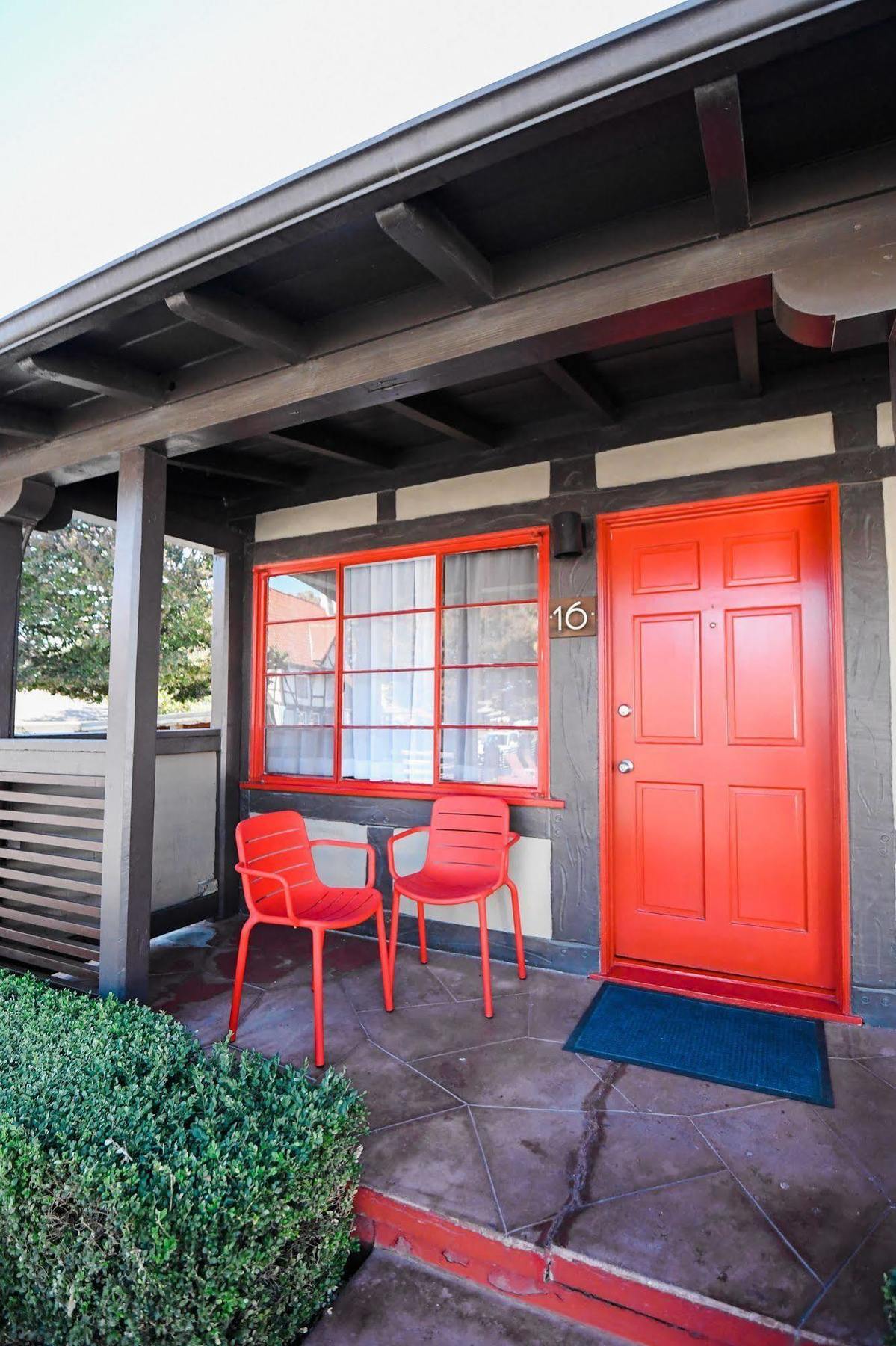 The Hamlet Inn Solvang Exterior photo